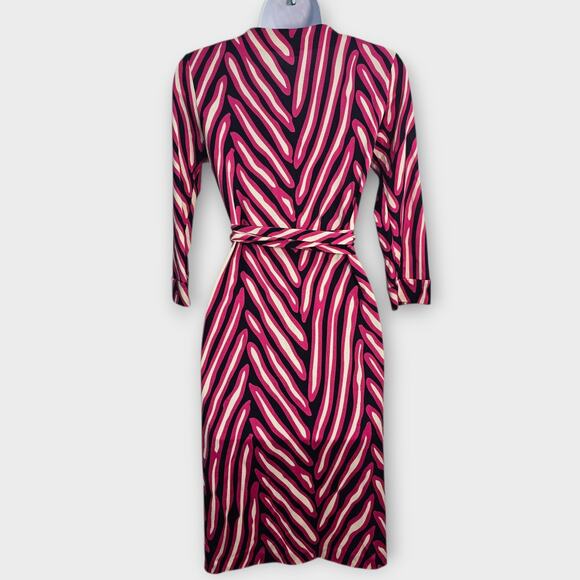 Diane von Furstenberg New Julian Silk Wrap Dress Pink Navy Cream Abstract Size 4 - Picture 2 of 8